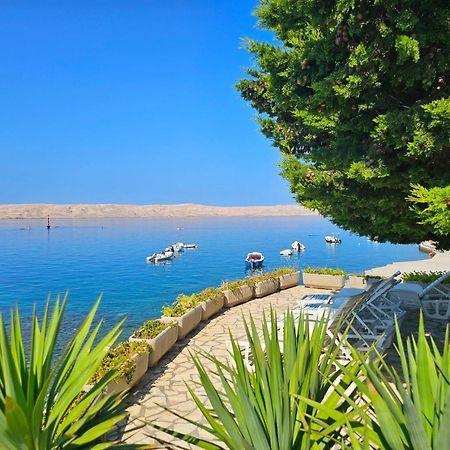 Beachfront Apartments Anita With Pool Карлобаг Екстер'єр фото