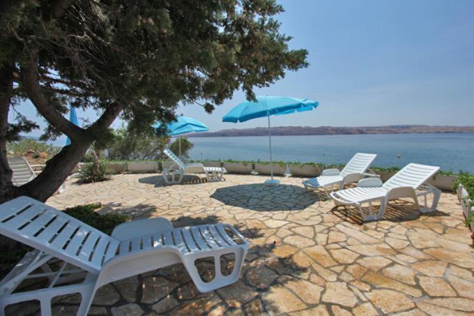 Beachfront Apartments Anita With Pool Карлобаг Екстер'єр фото