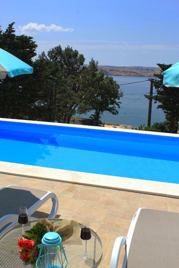 Beachfront Apartments Anita With Pool Карлобаг Екстер'єр фото
